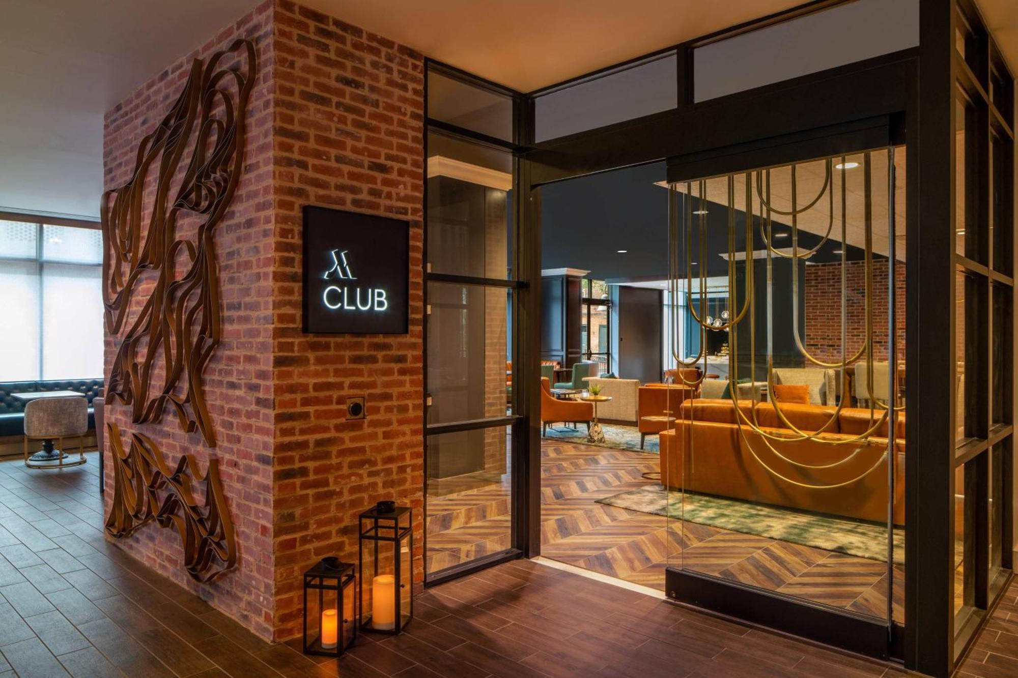 New Orleans Marriott Warehouse Arts District Hotel Exterior photo